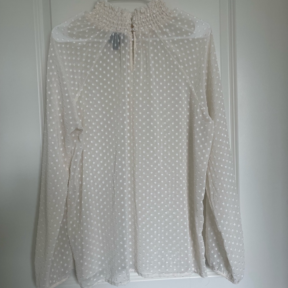 Ivory blouse - Picture 2 of 4